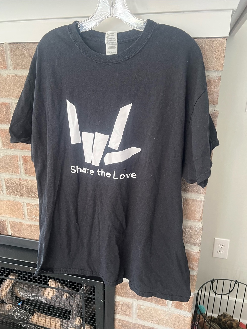 Gildan Black Tee with White Care Tag